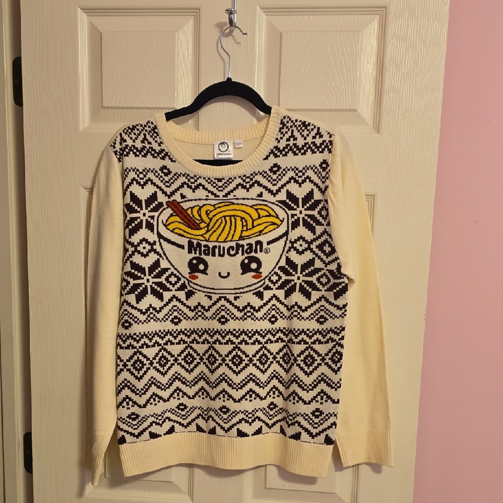 Cream and Black Women's Sweater